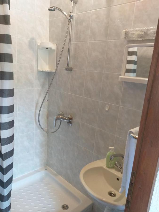 Direkt Na Moru - Bungalov Lägenhet Šibenik Exteriör bild